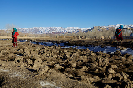  - 16737-Girls-in-Bamiyan-Afghanistan--by-christina-feldt