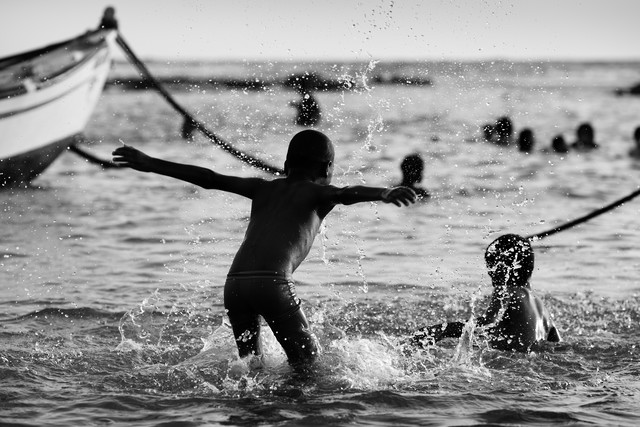 Victor Bezrukov - 'happiness and sea' | Photocircle.net