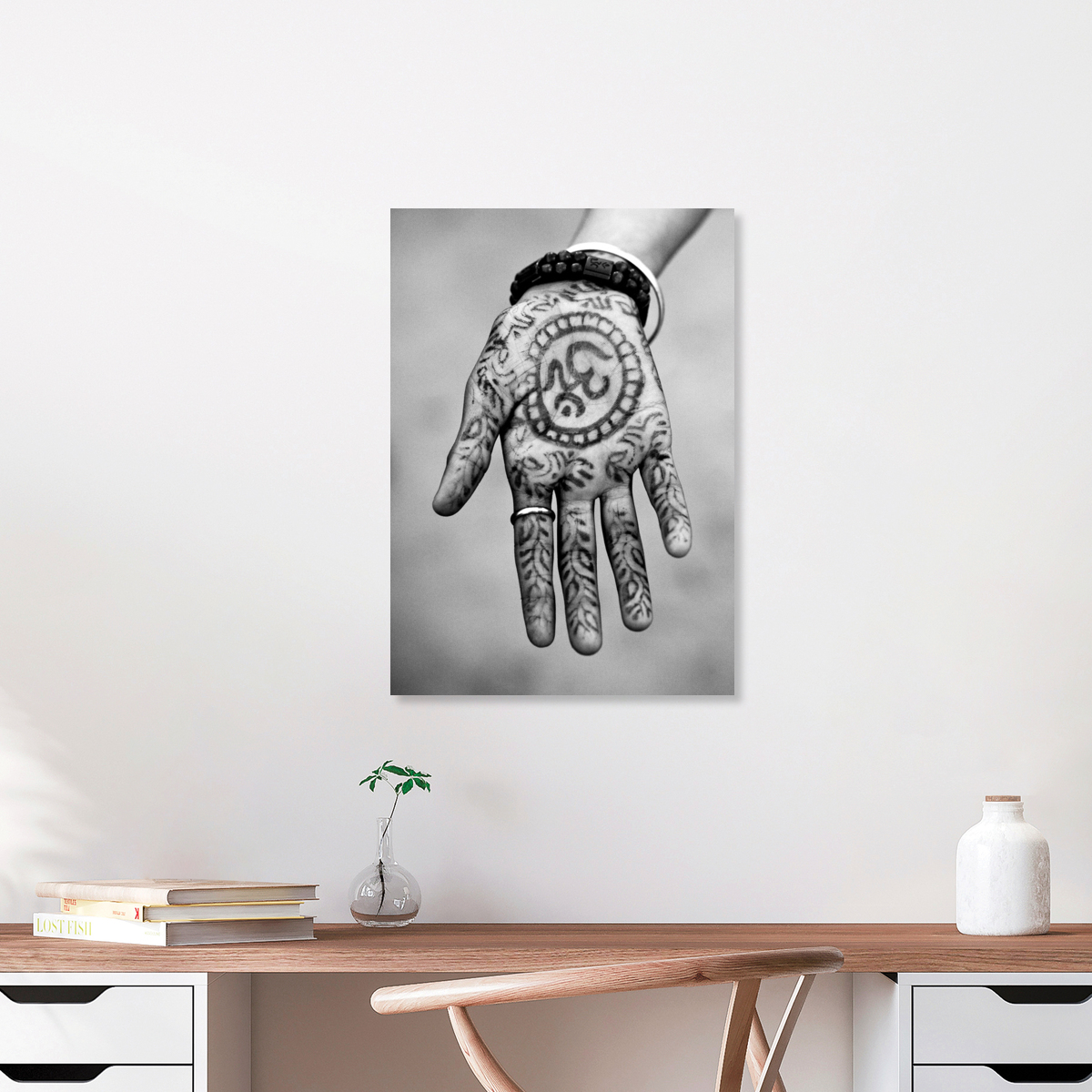 Woman hands tattoo hi-res stock photography and images - Page 14 - Alamy