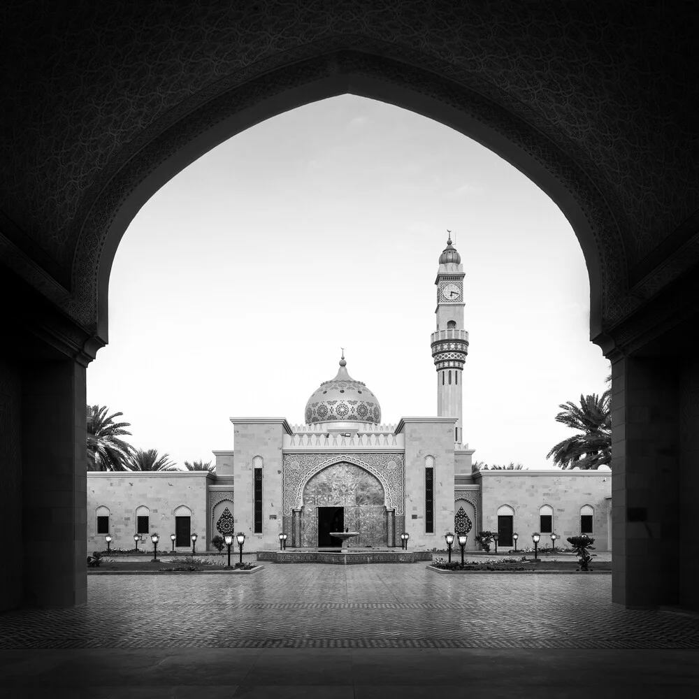 Asma Bint Alawi Mosque - Fineart photography by Christian Janik