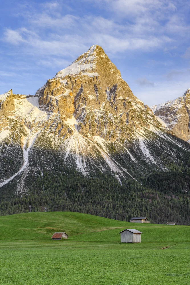 Ehrwalder Sonnenspitze in Tirol - fotokunst von Michael Valjak