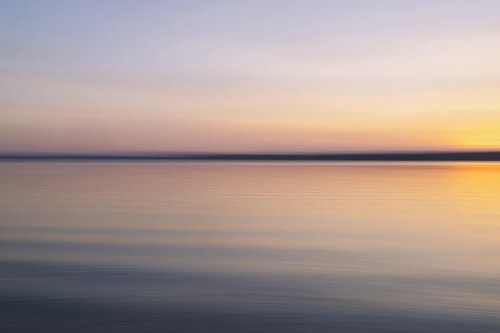 Farbenspiel Sonnenuntergang verwischt - fotokunst von Nadja Jacke