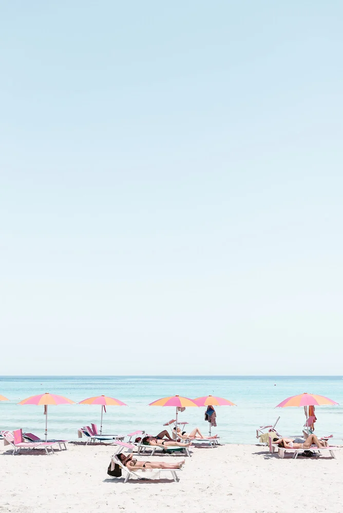 Italian summer on the beach - fotokunst von Photolovers .