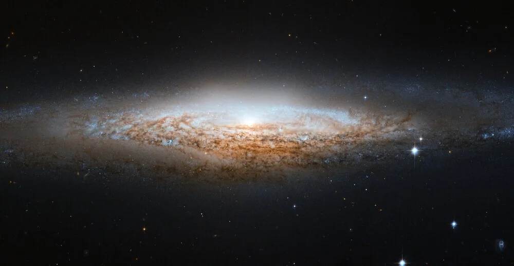 UFO Galaxy NGC 2683 - fotokunst von Nasa Visions