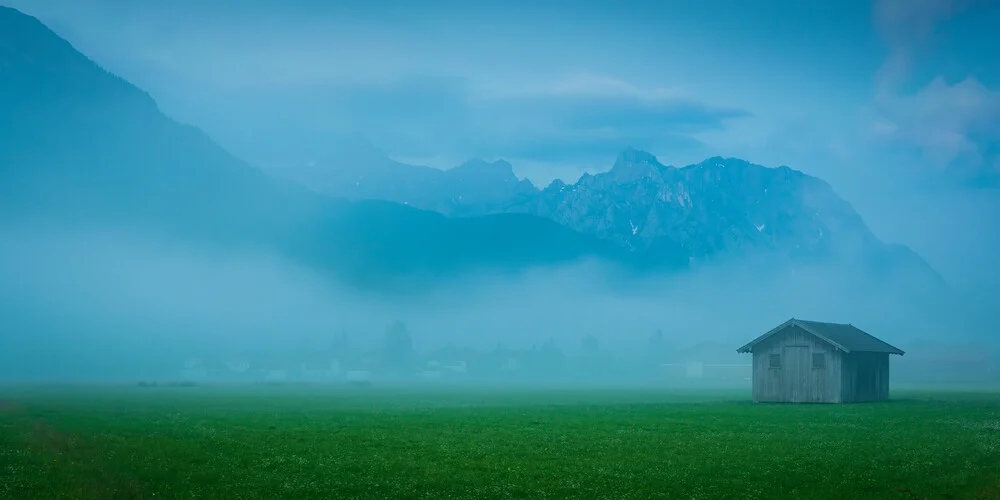 Krün im Nebel - fotokunst von Martin Wasilewski