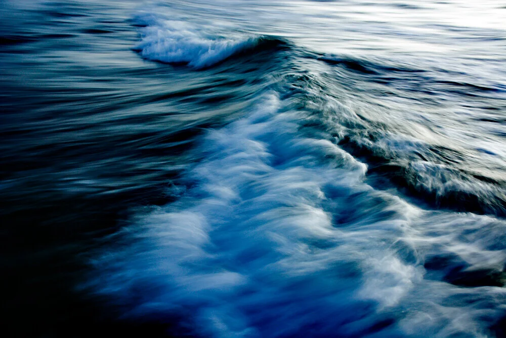 The Uniqueness of Waves XLV - Fineart photography by Tal Paz-fridman