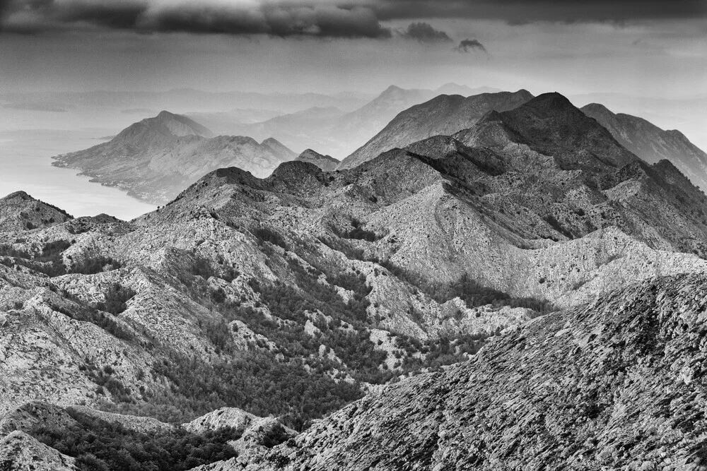 Dinarisches Gebirge - fotokunst von Mikolaj Gospodarek