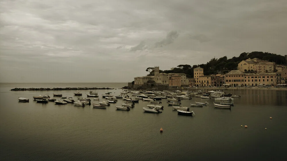 Hafen Baja del Silenzio - fotokunst von Lena Weisbek