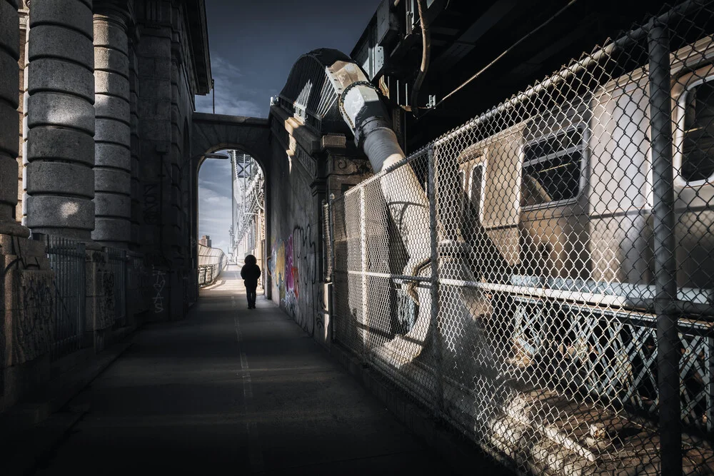 A moment on Manhattan Bridge - Fineart photography by Tillmann Konrad