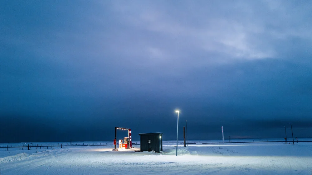 Gasstation Iceland 1 - Fineart photography by J. Daniel Hunger