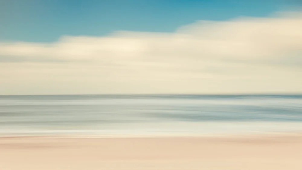 bright beach - fotokunst von Holger Nimtz