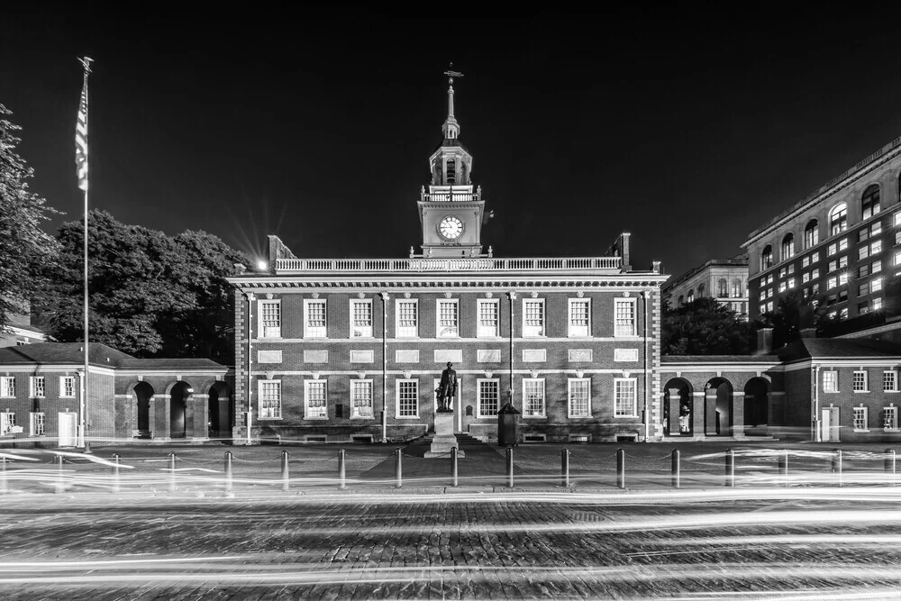 Independence Hall in Philadelphia Monochrome - Fineart photography by Melanie Viola