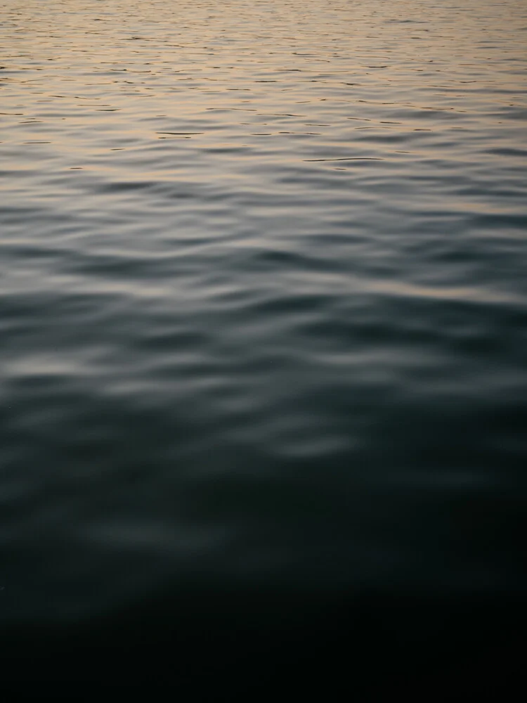 Abendsonne auf dem Ohrid-See in Albanien - fotokunst von Claas Liegmann