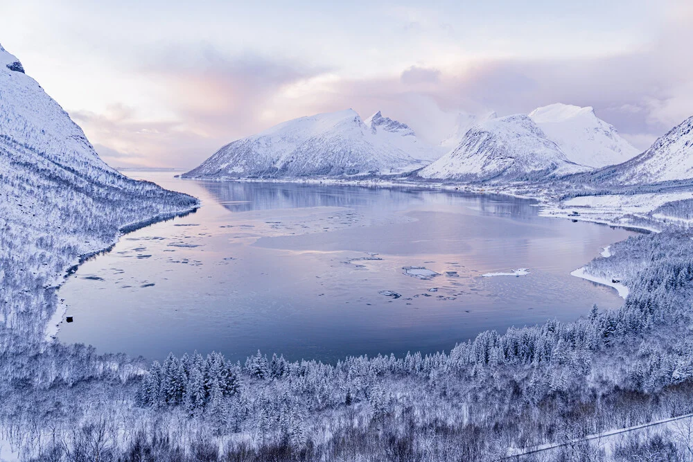 Märchenland Senja - fotokunst von Eva Stadler