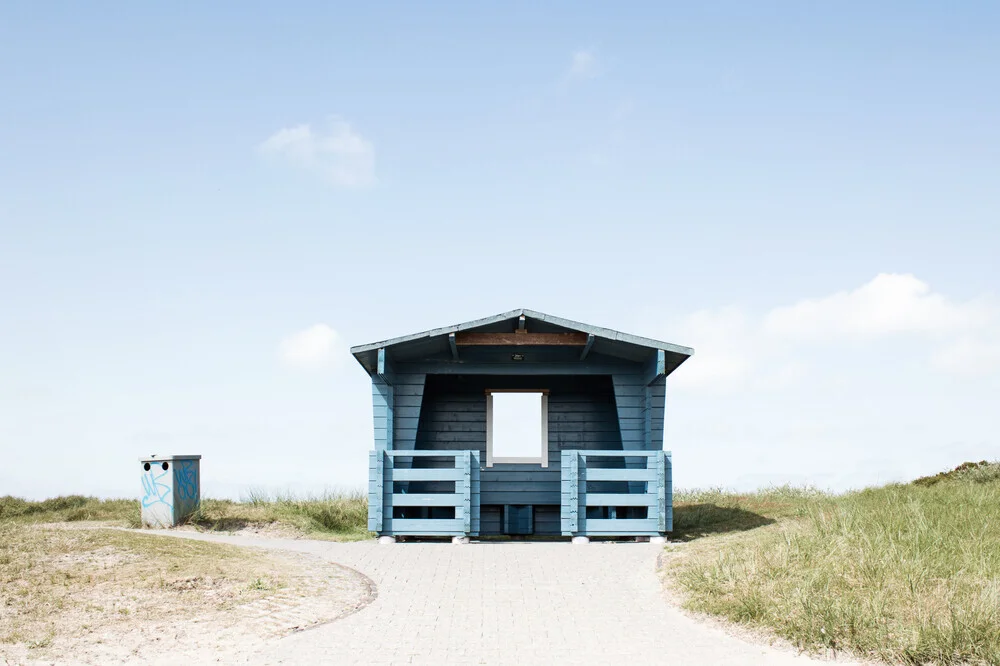 Das blaue Haus - fotokunst von Manuela Deigert