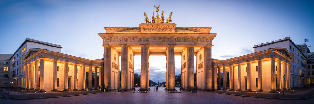 Jean Claude Castor Fotokunst - \'Berlin - Brandenburger Tor Panorama\'