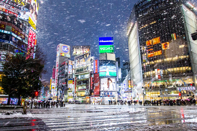 Jörg Faißt - 'Shibuya Crossing (Tokyo) in winter' | Photocircle.net